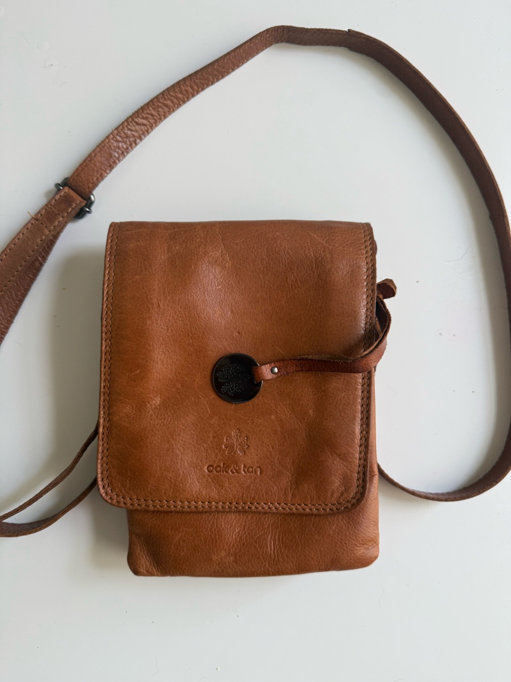 Oak & Ton Tan Leather Crossbody Bag - Slim Everyday Carry